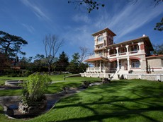 Photo of Luxury Villa on the Beach Near Bordeaux