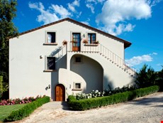 Photo 2 of Elegant San Gimignano Villa with Pool near historical sites, art museums.
