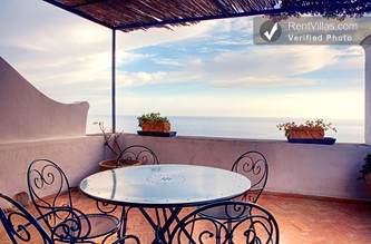 Image 14 of Photos of Amalfi Coast Apartment - Villa Piccola Begonia - RentVillas.com