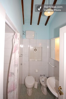 Image 13 of Photos of Apartment in Tuscany Farmhouse, Walking Distance to Cortona - Adriana 1 - RentVillas.com