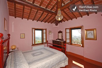 Image 7 of Photos of Apartment in Tuscany Farmhouse, Walking Distance to Cortona - Adriana 1 - RentVillas.com