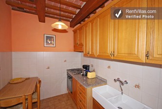 Image 5 of Photos of Apartment in Tuscany Farmhouse, Walking Distance to Cortona - Adriana 1 - RentVillas.com