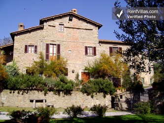 Image 18 of Photos of Apartment in Tuscany Farmhouse, Walking Distance to Cortona - Adriana 1 - RentVillas.com