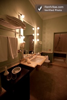 Image 22 of Photos of Luxury Castle in Southern Tuscany - Castello Granduca - RentVillas.com