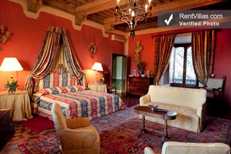 Image 15 of Photos of Luxury Castle in Southern Tuscany - Castello Granduca - RentVillas.com