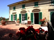 Photo of Tuscany Villa Within Walking Distance of Medieval Town