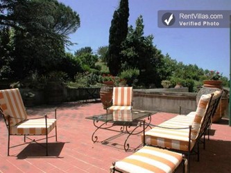 Image 2 of Photos of Tuscany Villa Within Walking Distance of Medieval Town - Villa Cevoli - RentVillas.com