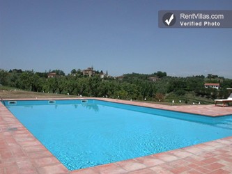 Image 22 of Photos of Tuscany Villa Within Walking Distance of Medieval Town - Villa Cevoli - RentVillas.com