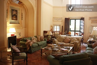 Image 4 of Photos of Tuscany Villa near Siena with Private Pool - Villa Del Cielo with Caminetto - RentVillas.com